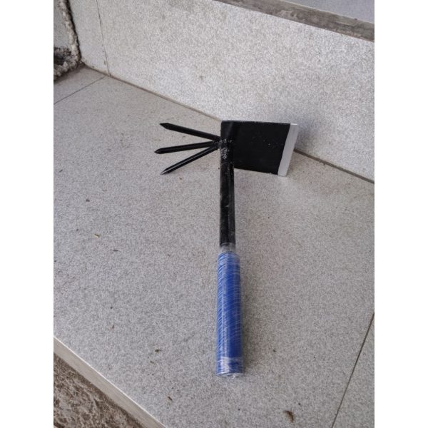 Cangkul Garpu Taman